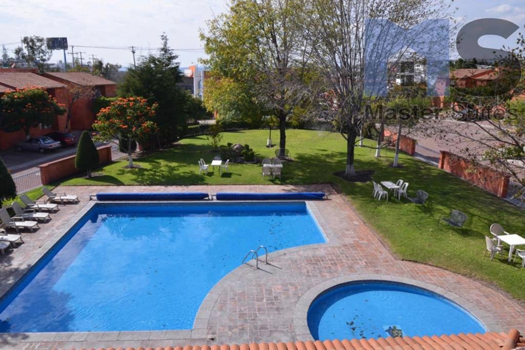 Amplia Suite Alberca Av Bernardo Quintana 12D Mendiola 외부 사진